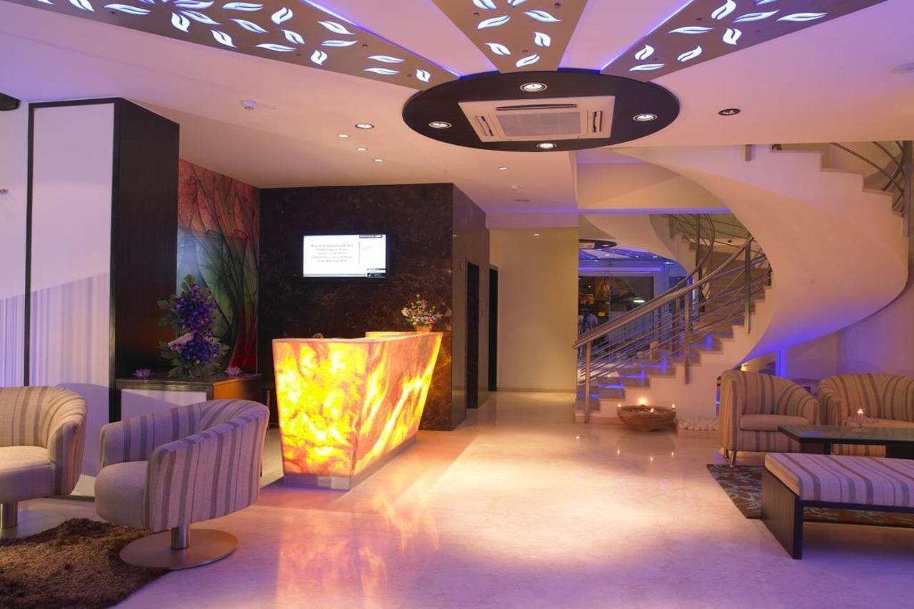 Blu Petal - A Business Hotel Bangalore Eksteriør billede