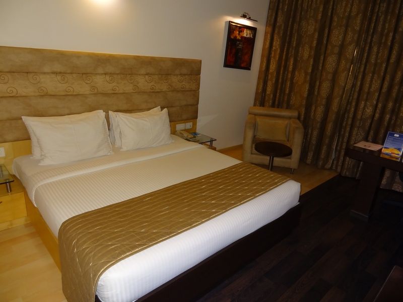 Blu Petal - A Business Hotel Bangalore Eksteriør billede