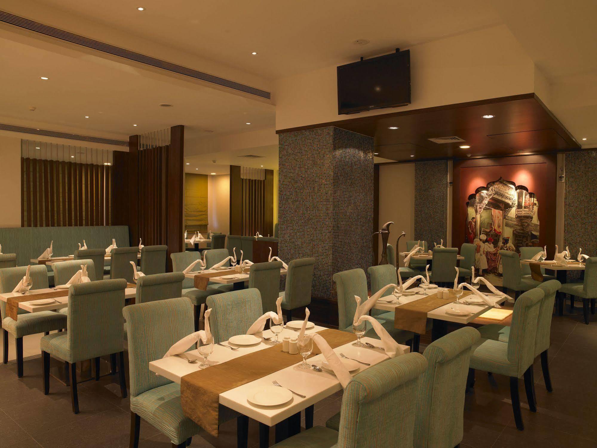 Blu Petal - A Business Hotel Bangalore Eksteriør billede