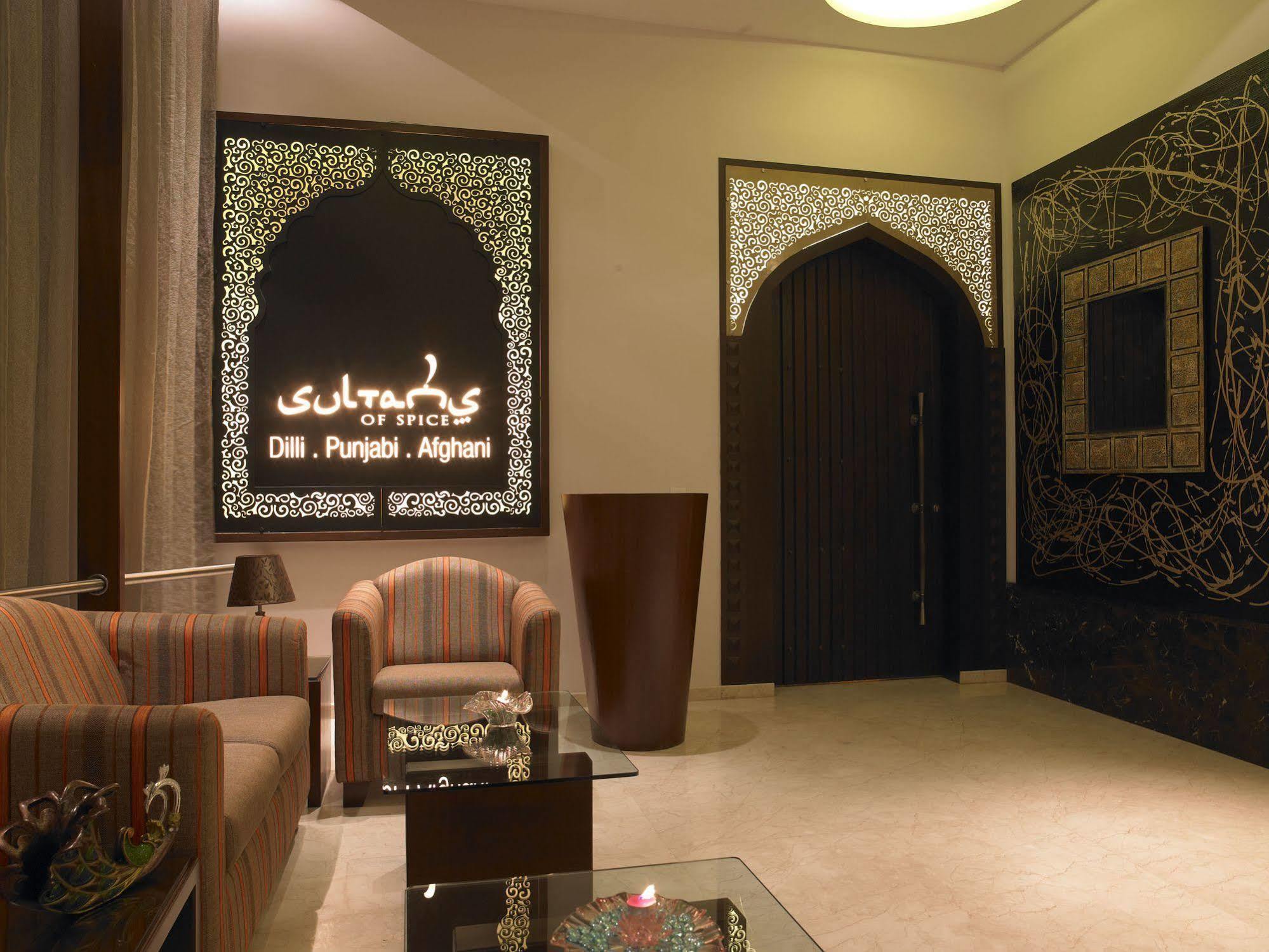 Blu Petal - A Business Hotel Bangalore Eksteriør billede